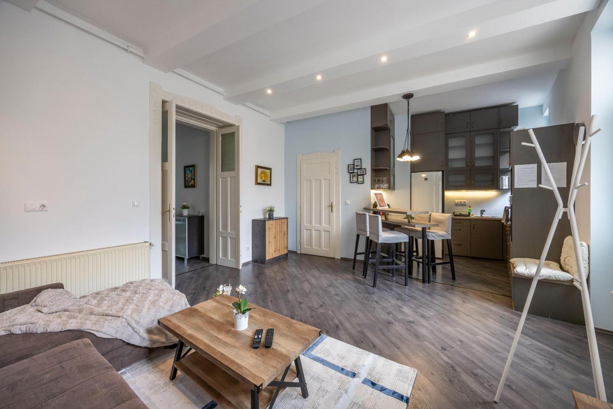 Explore From A Cozy & Sweet Retreat * Budapesta