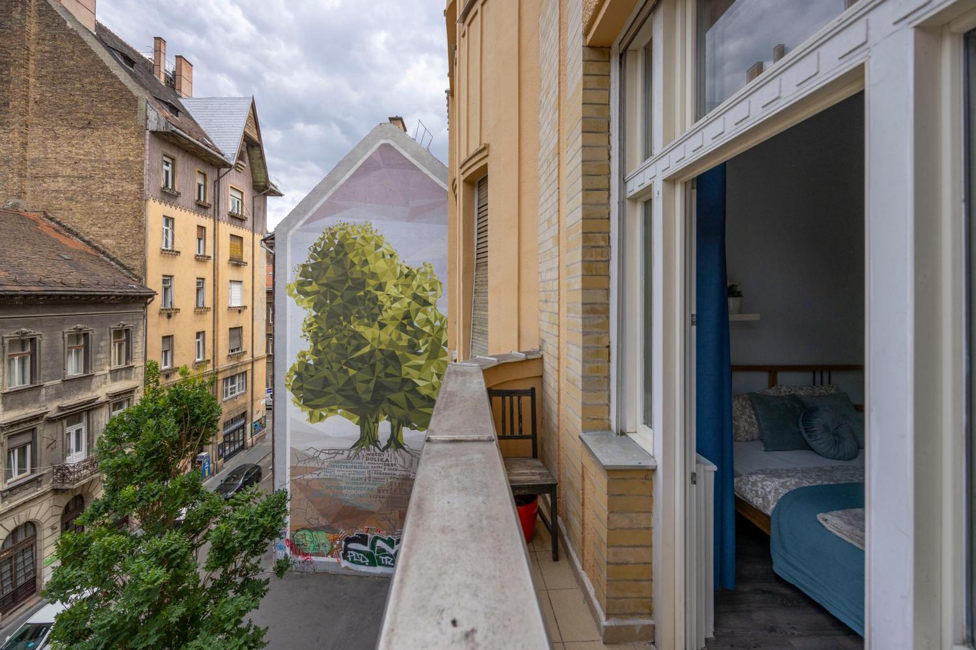 Apartament Explore From A Cozy & Sweet Retreat *